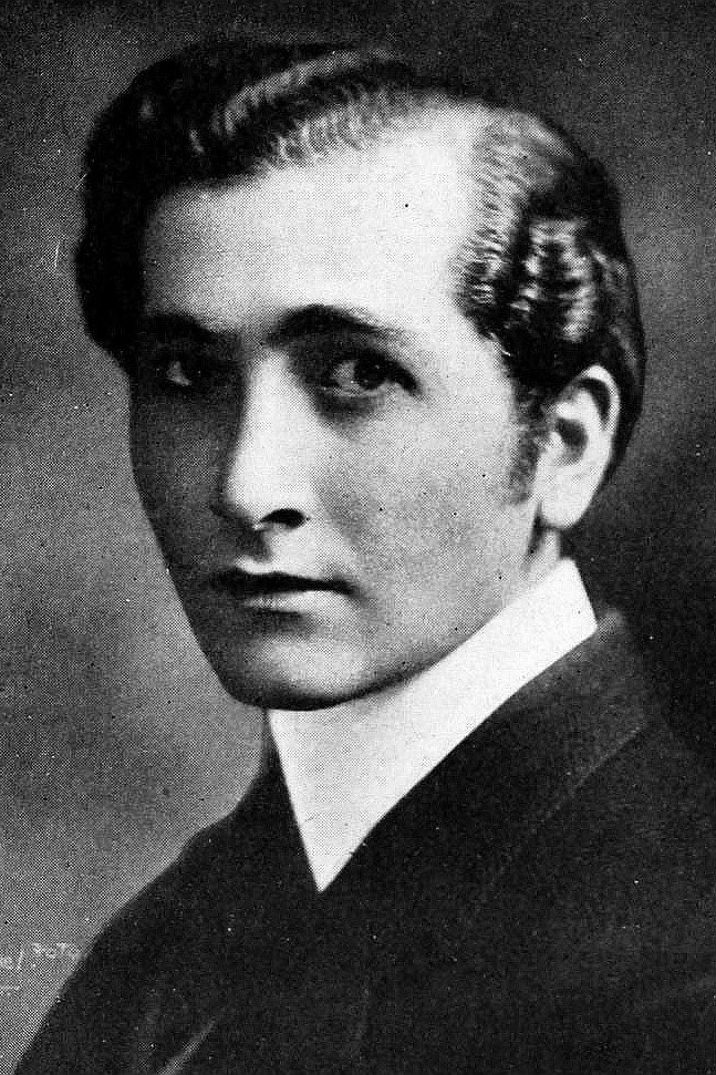بازیگر John Keller  