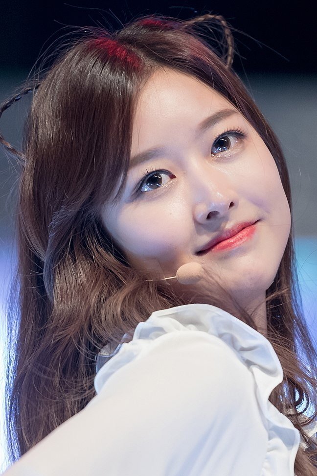 بازیگر Jeong Mi-mi  