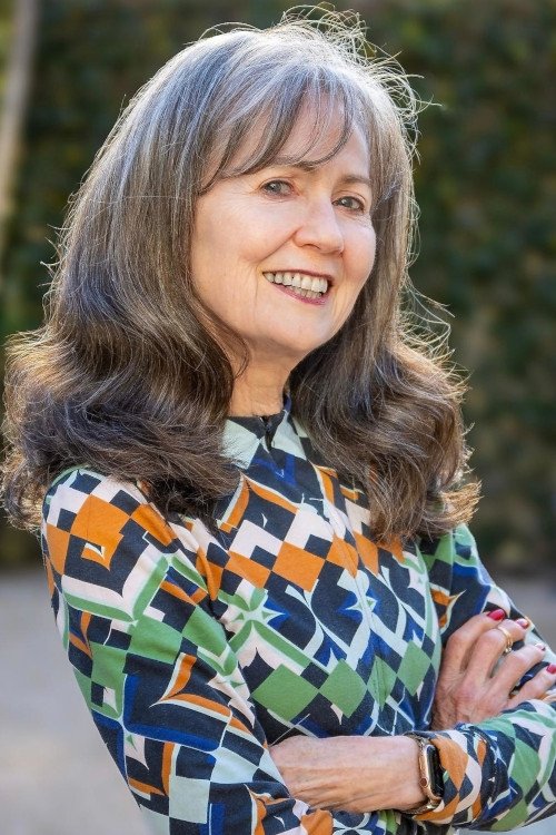 بازیگر Gail Simpson  