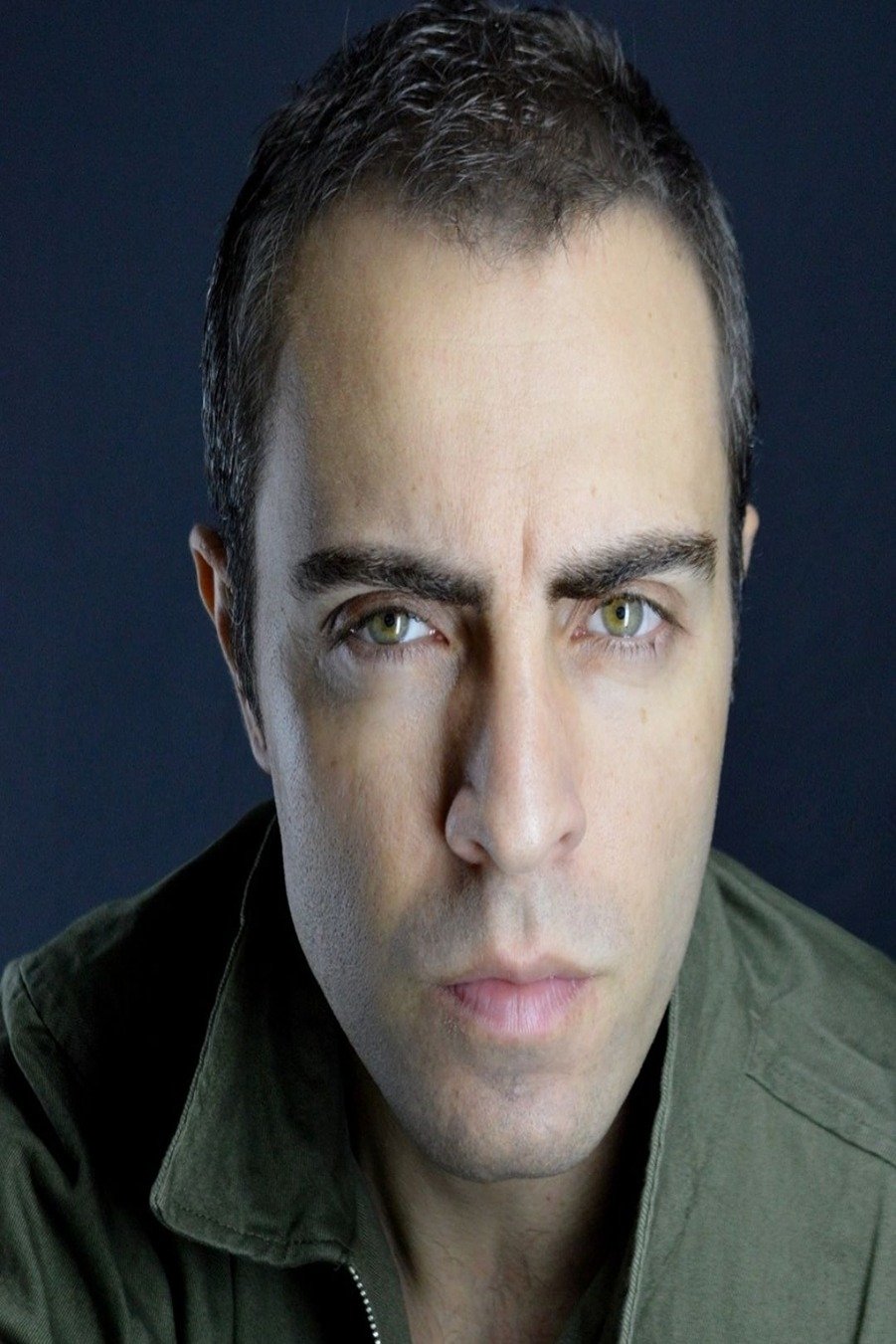بازیگر Alp İlkman  