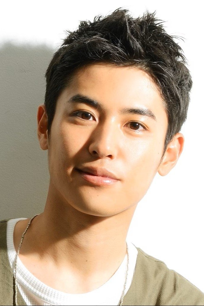 بازیگر 堀井新太  