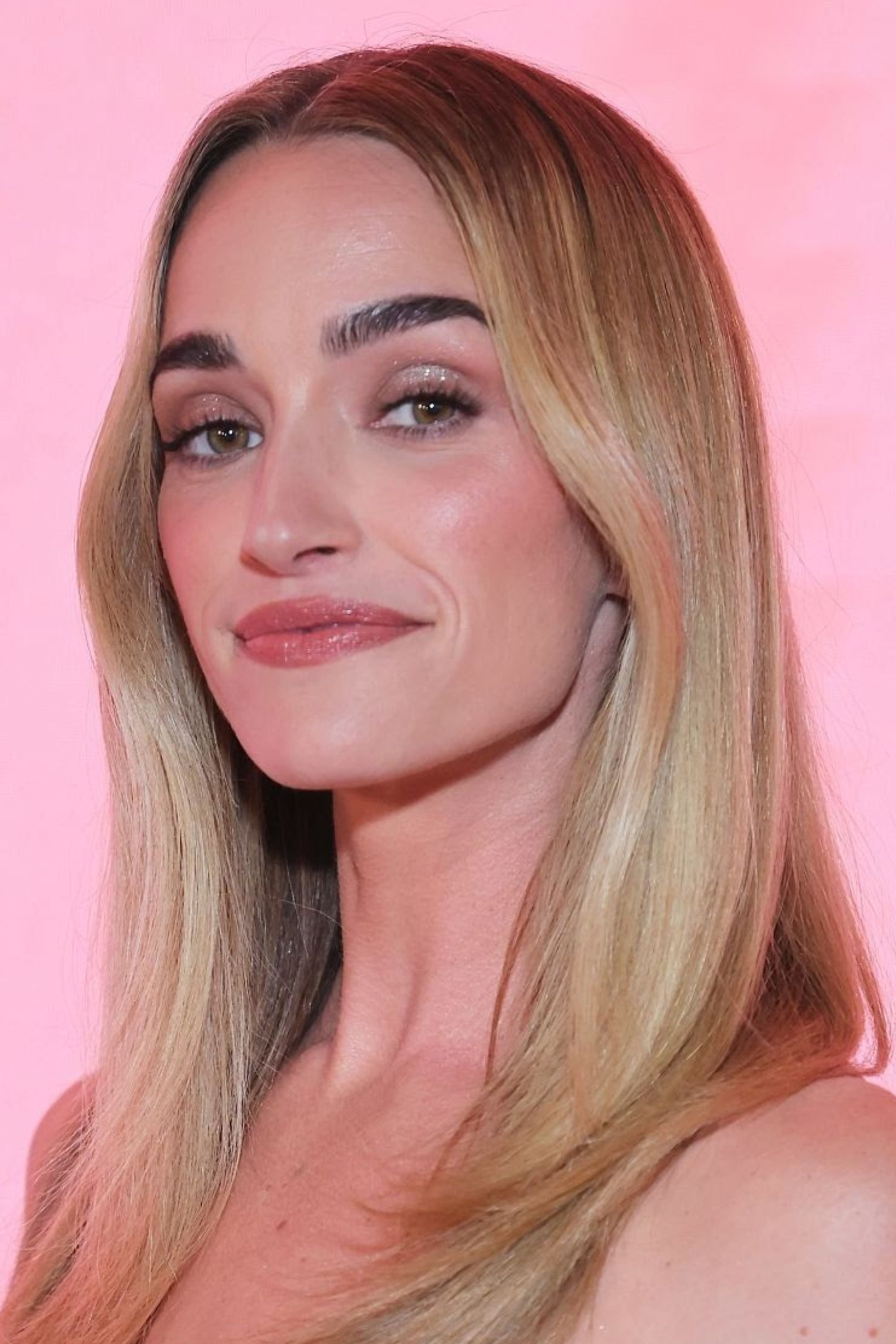 بازیگر Brianne Howey  