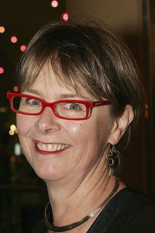 بازیگر Penny Cook  