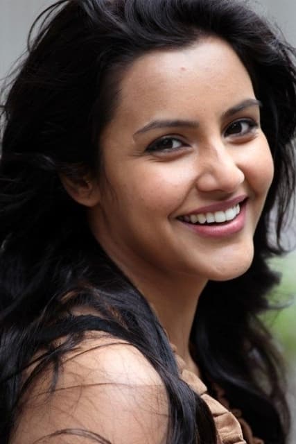 بازیگر Priya Anand  