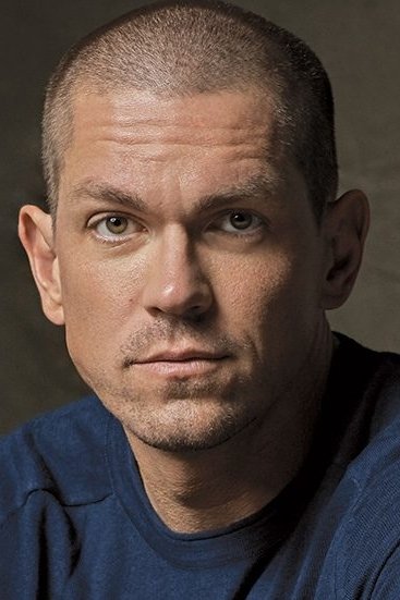 بازیگر Steve Howey  