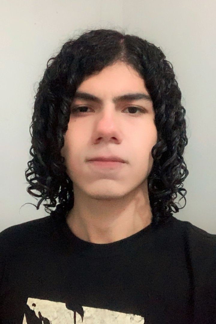 بازیگر paul gonzalez  