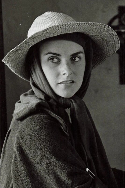 بازیگر Pamela Branch  