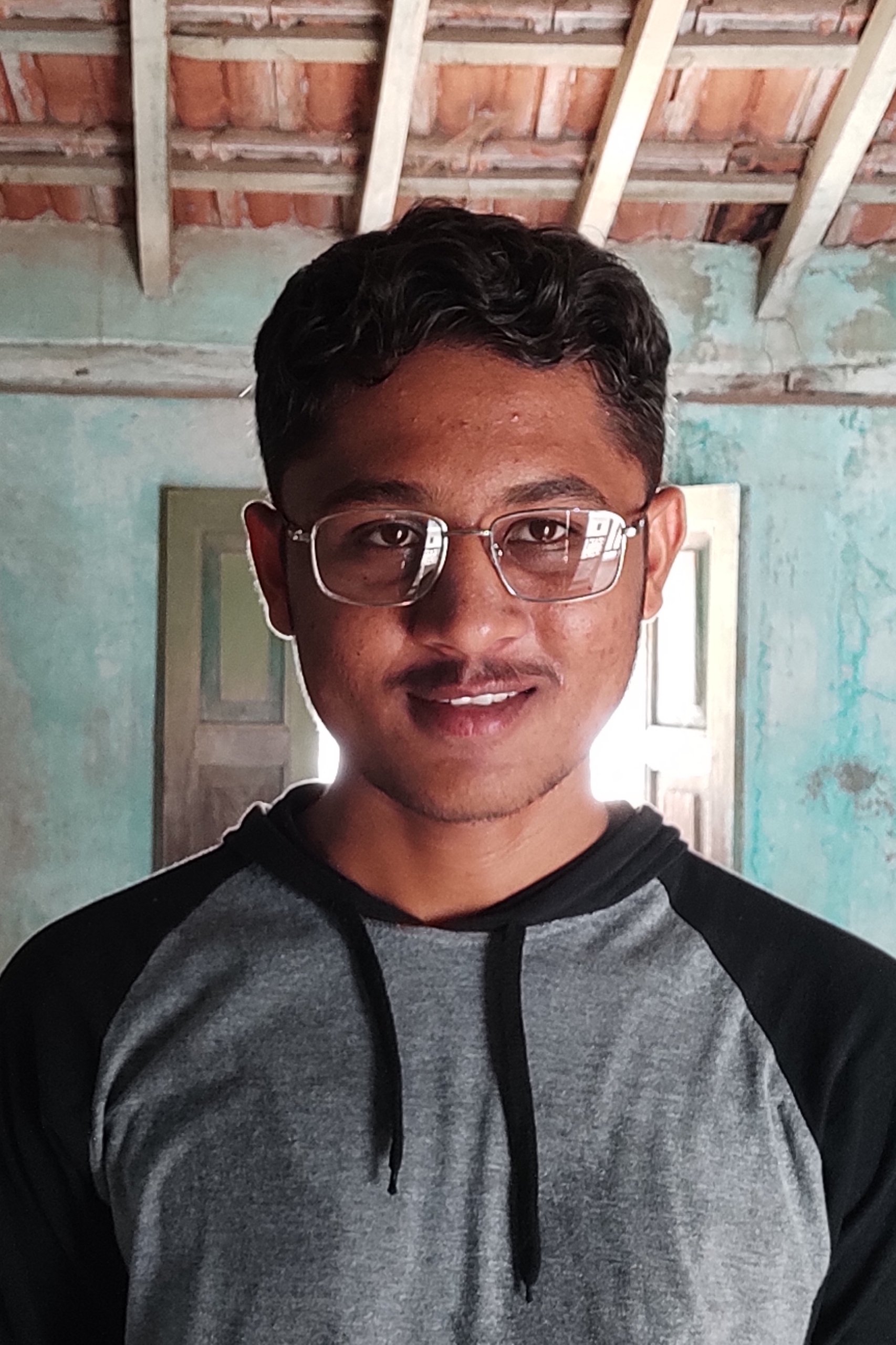 بازیگر Parthivsinh Gohil  