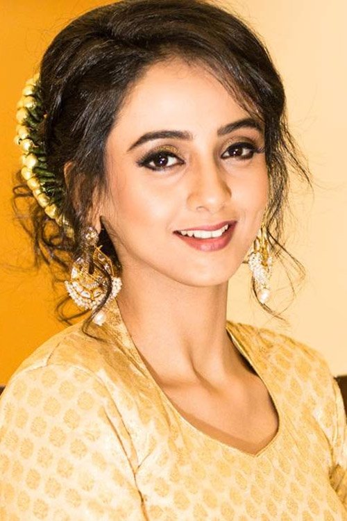 بازیگر Zalak Desai  