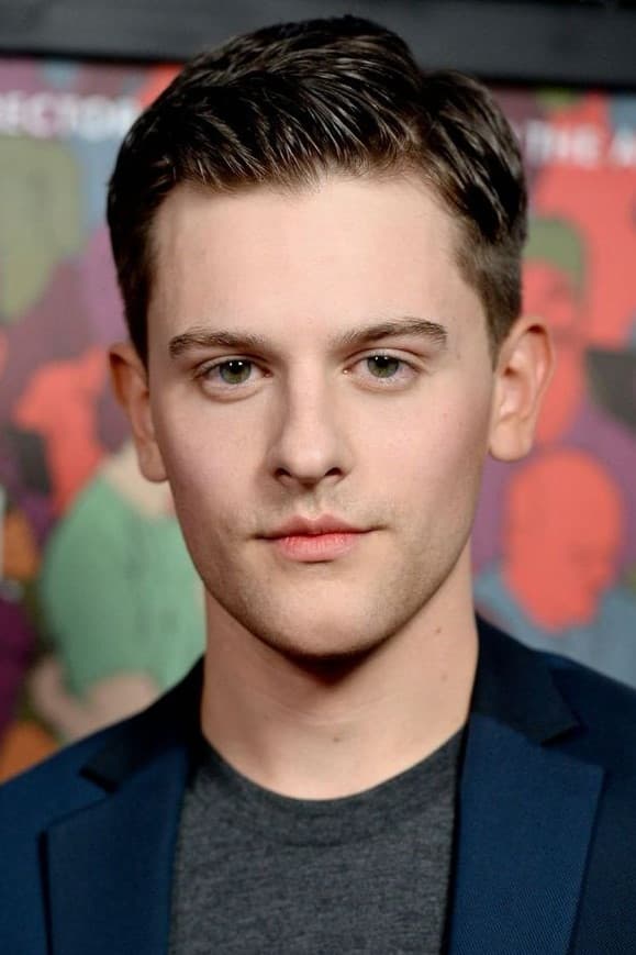 بازیگر Travis Tope  