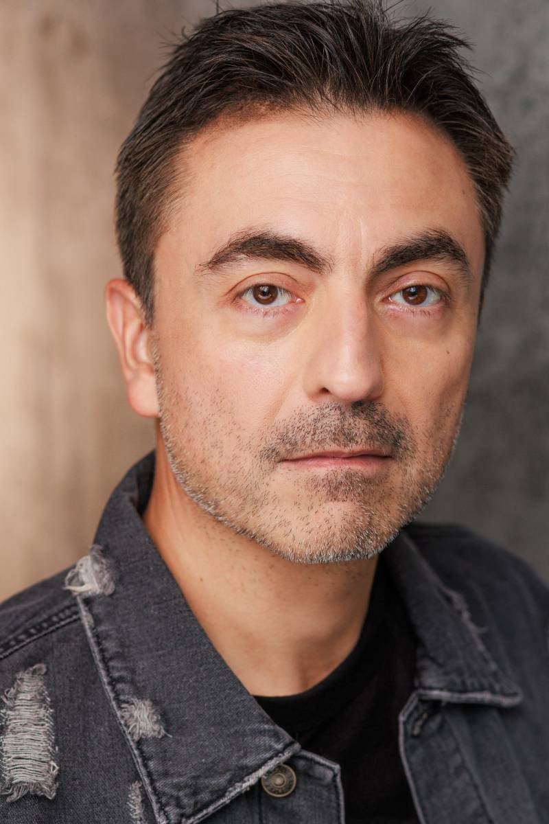 بازیگر Raúl E. Peyret  