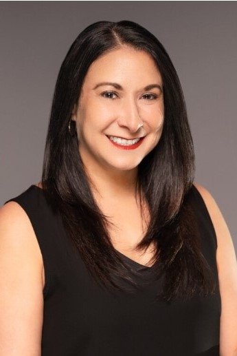بازیگر Lily Houtkin  