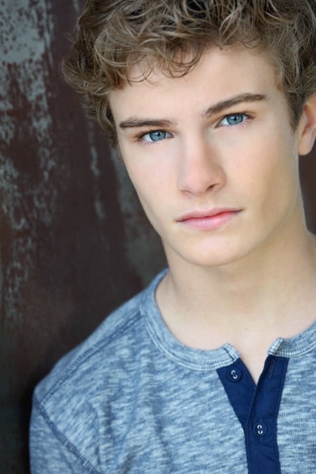 بازیگر Brady Tutton  