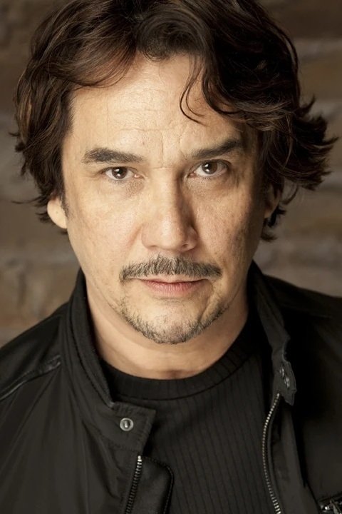 بازیگر Anthony Salvador Lewis  