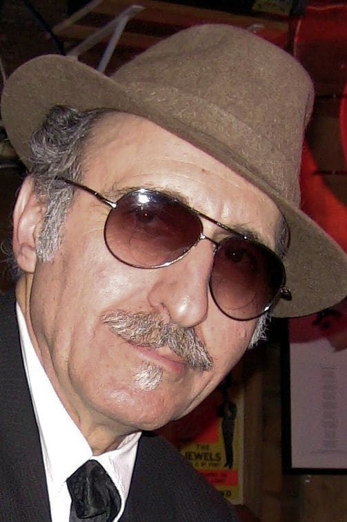 بازیگر Leon Redbone  