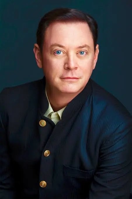 بازیگر Andrew Solomon  