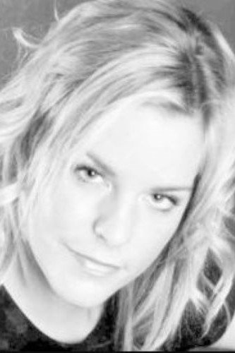 بازیگر Emma Nettleton  