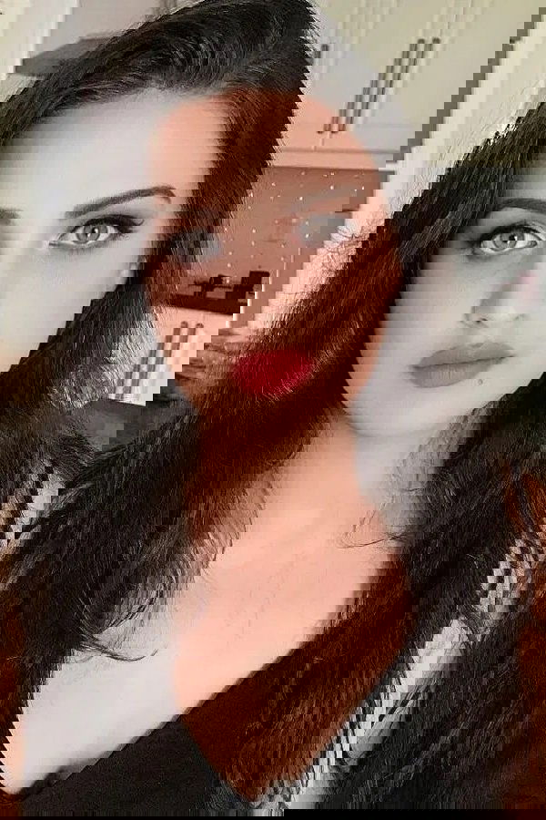 بازیگر Himanshi Khurana  