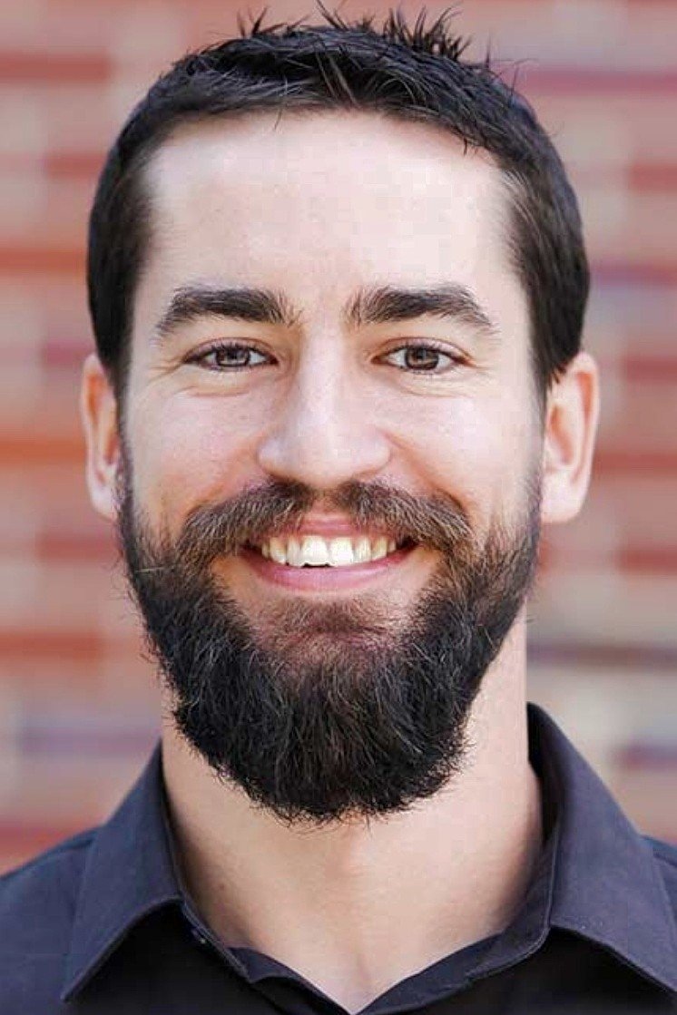 بازیگر Erik Curtis  