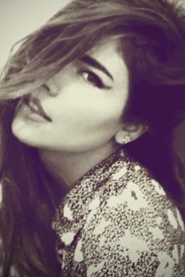 بازیگر Sandy Nahhas  