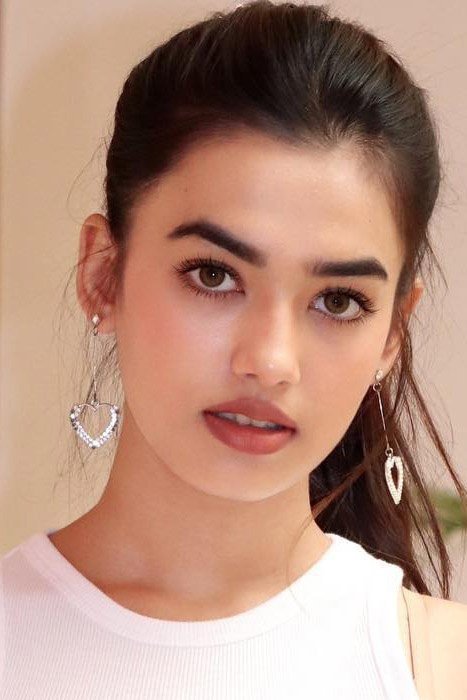 بازیگر Vidhi Yadav  