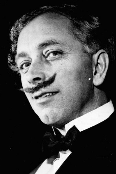 بازیگر Jørgen Langebæk  