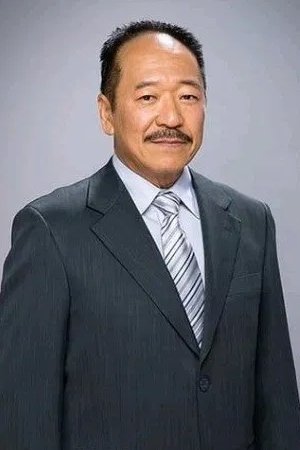 بازیگر 傅雷  