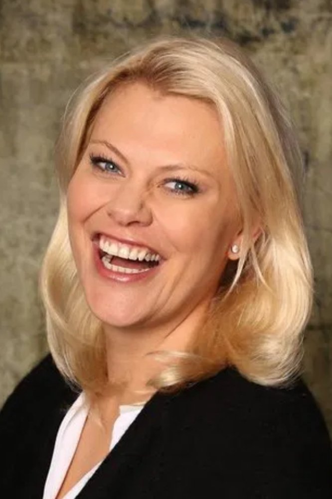 بازیگر Magdalena Kropiunig  