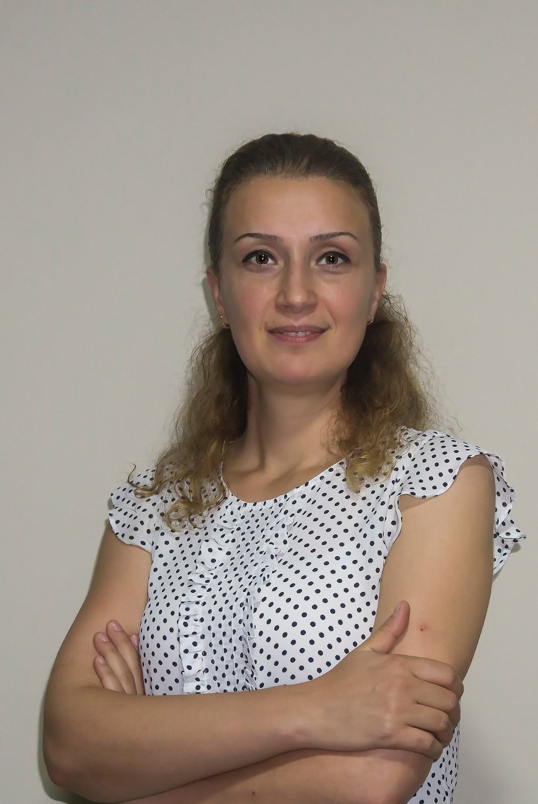 بازیگر Dilek Genç  