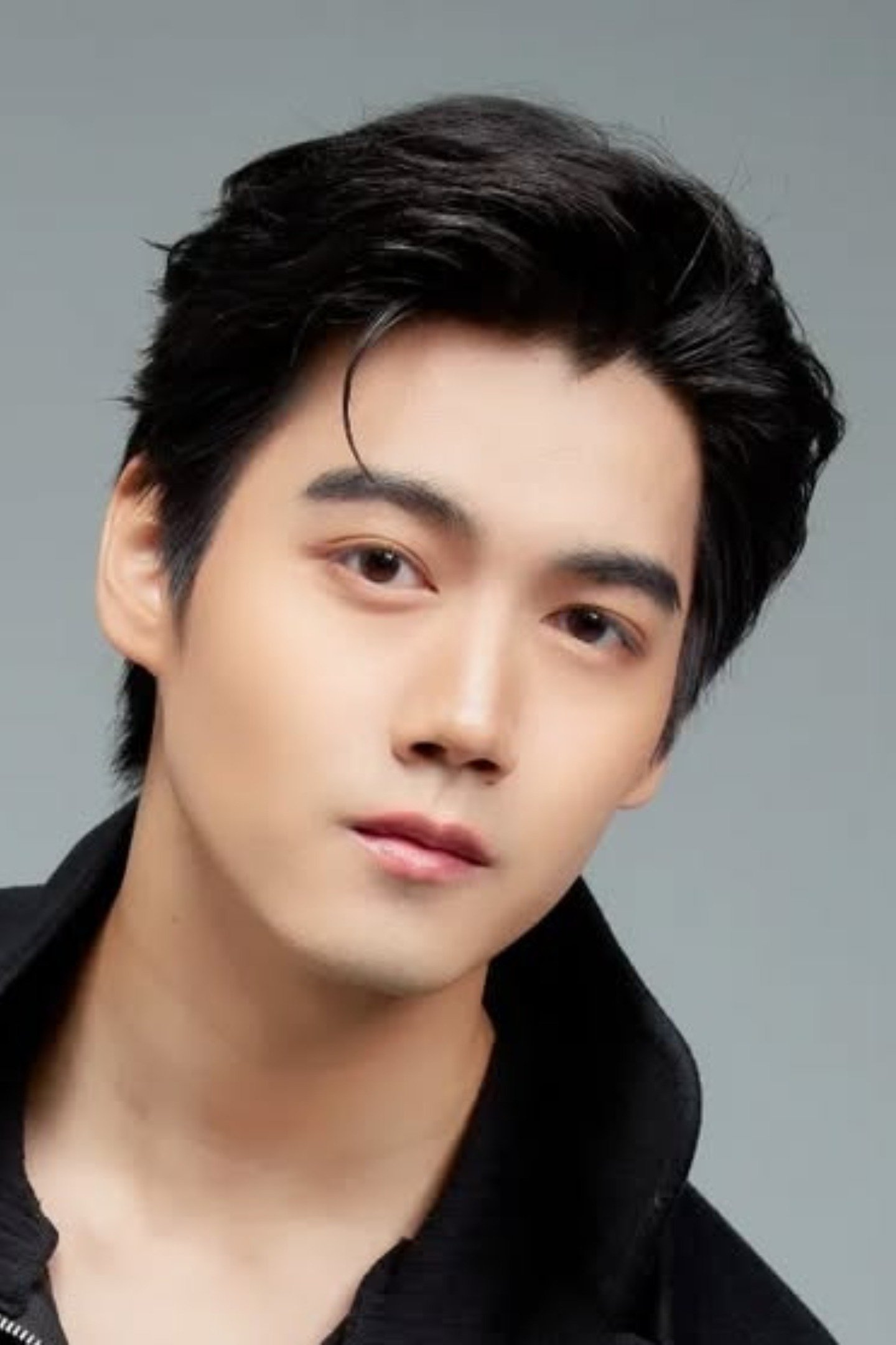 بازیگر ภูสิษฐ์ ดิษฐพิสิษฐ์  