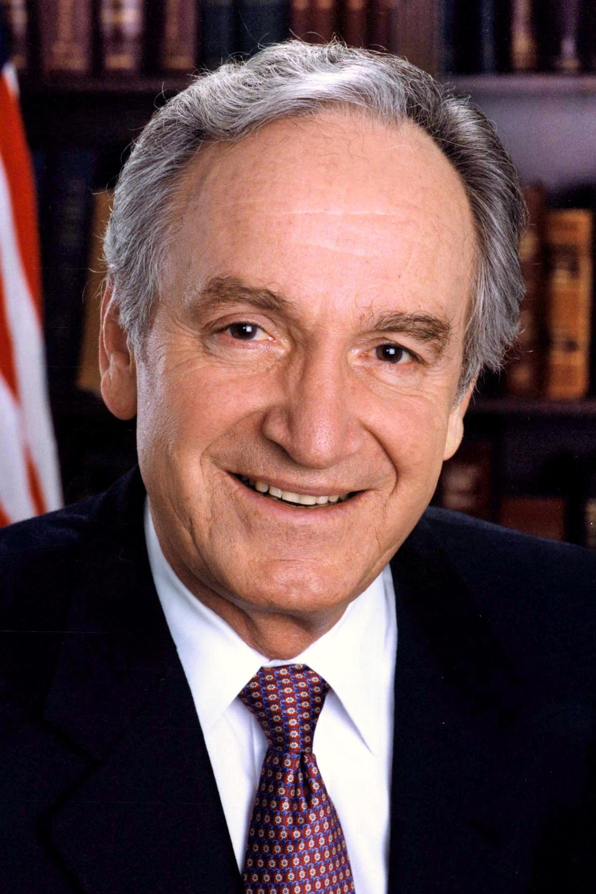 بازیگر Tom Harkin  