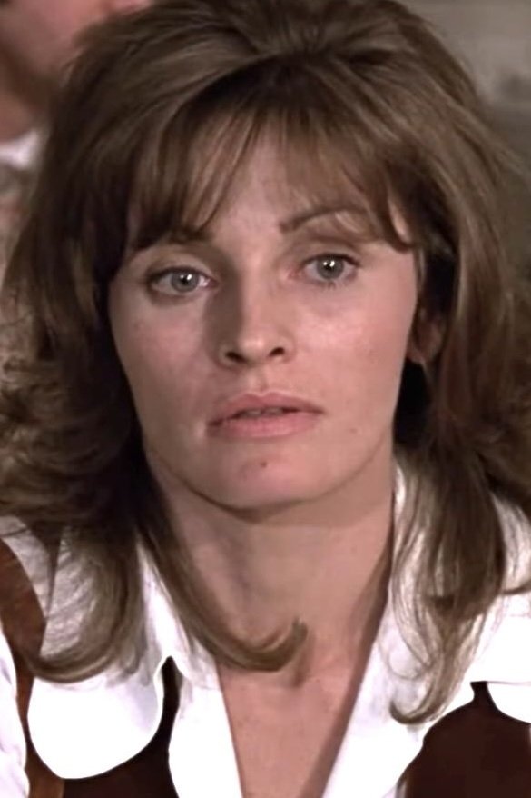 بازیگر Diane Holden  
