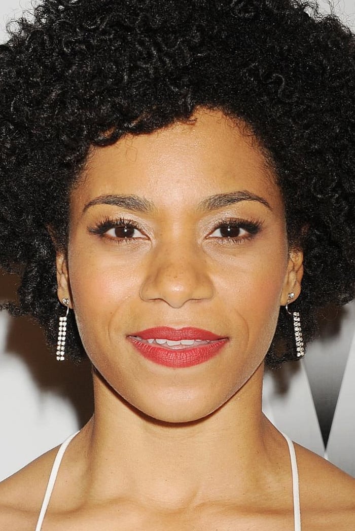 بازیگر Kelly McCreary  