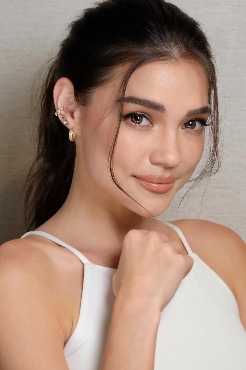 بازیگر Rhian Ramos  