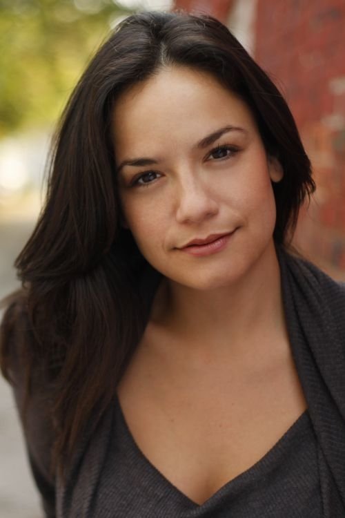 بازیگر Sarah Podemski  