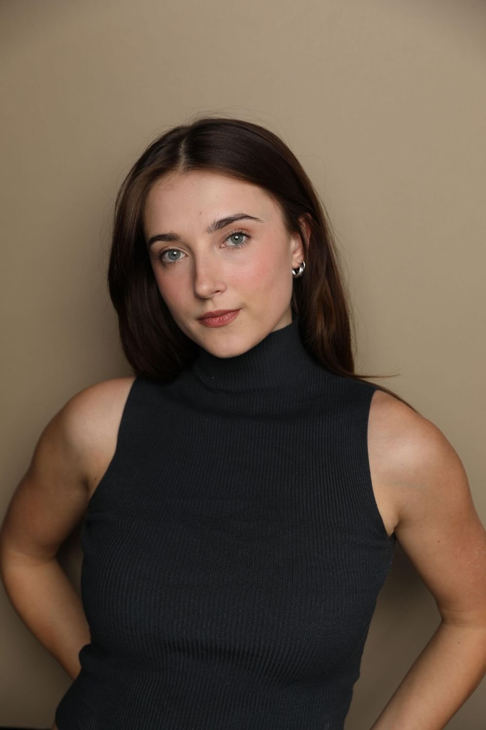 بازیگر Tess Amelia Dinerstein  