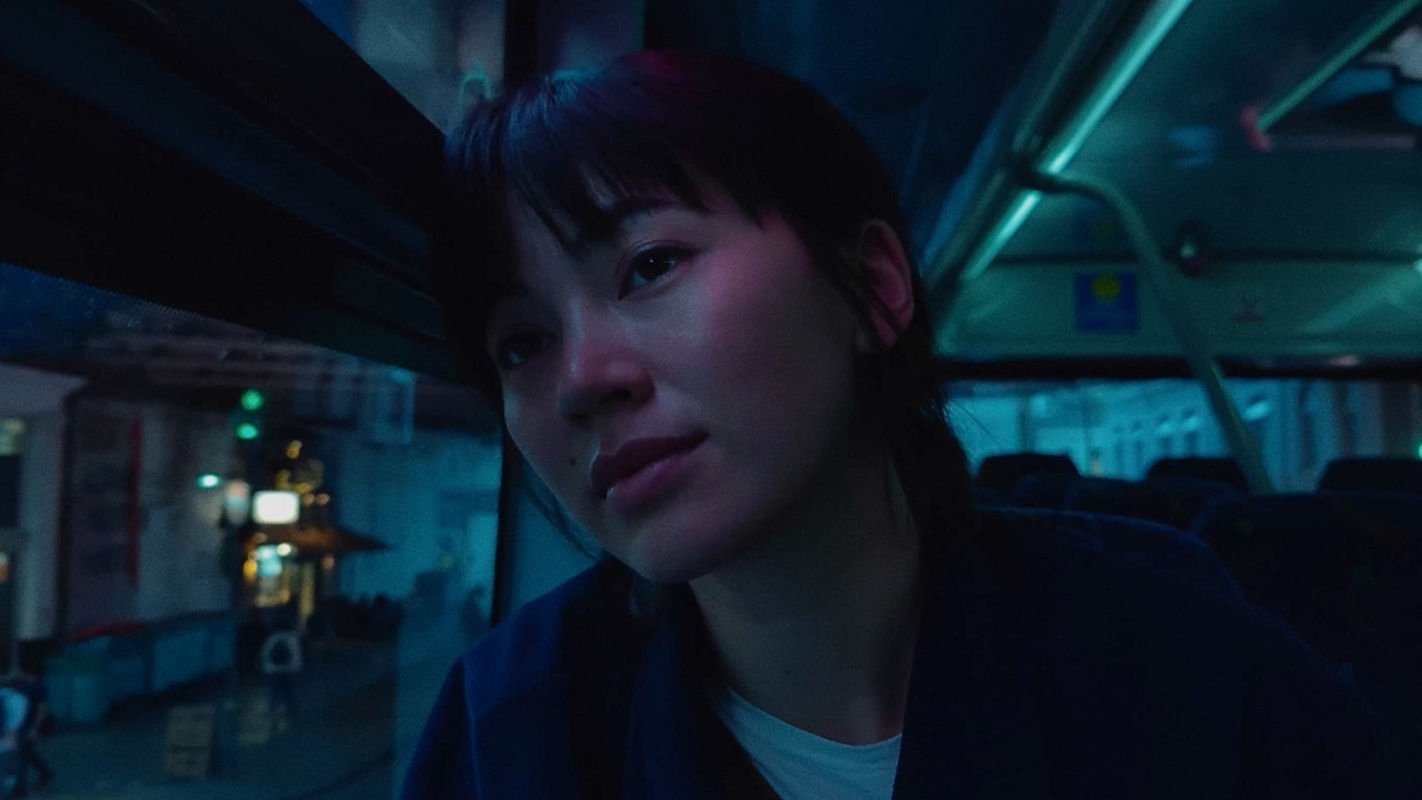 Bus Girl|Bus Girl