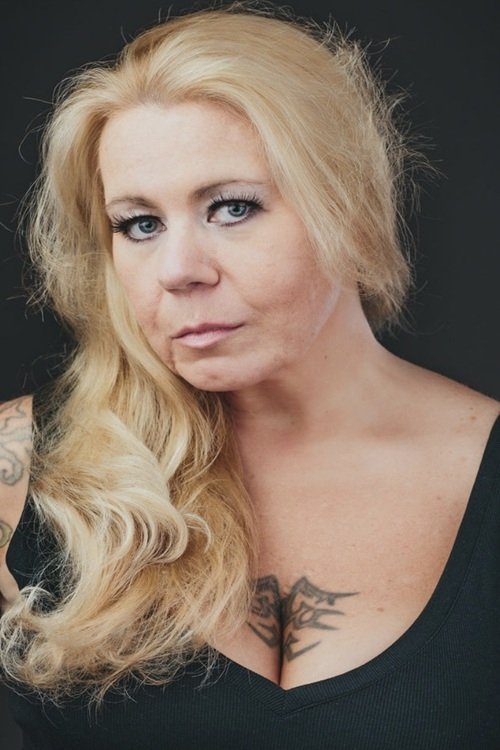 بازیگر Sarah Dolan  