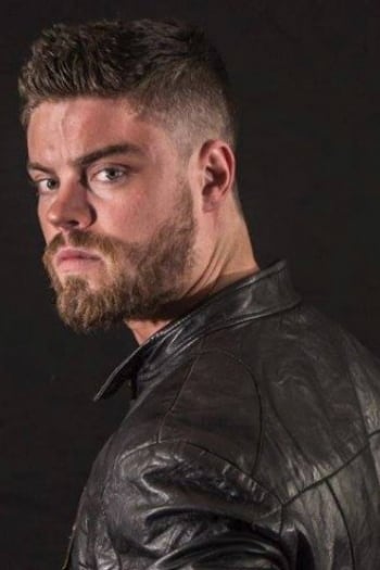 بازیگر Jordan Devlin  