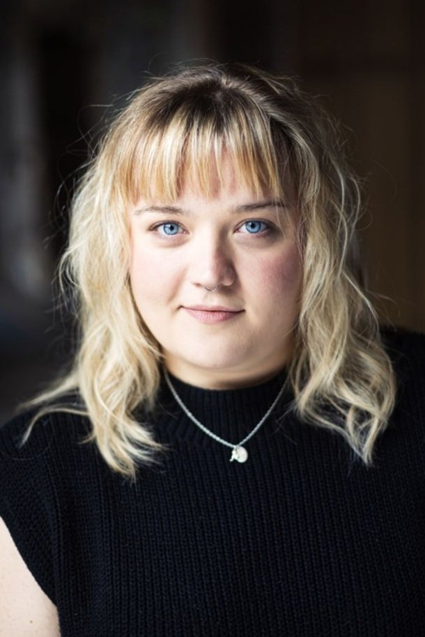 بازیگر Evie Jones  