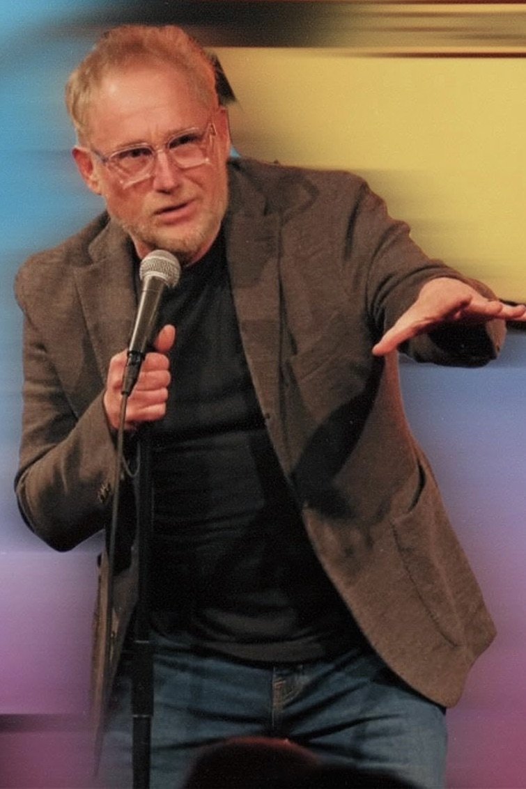 بازیگر Mike Binder  