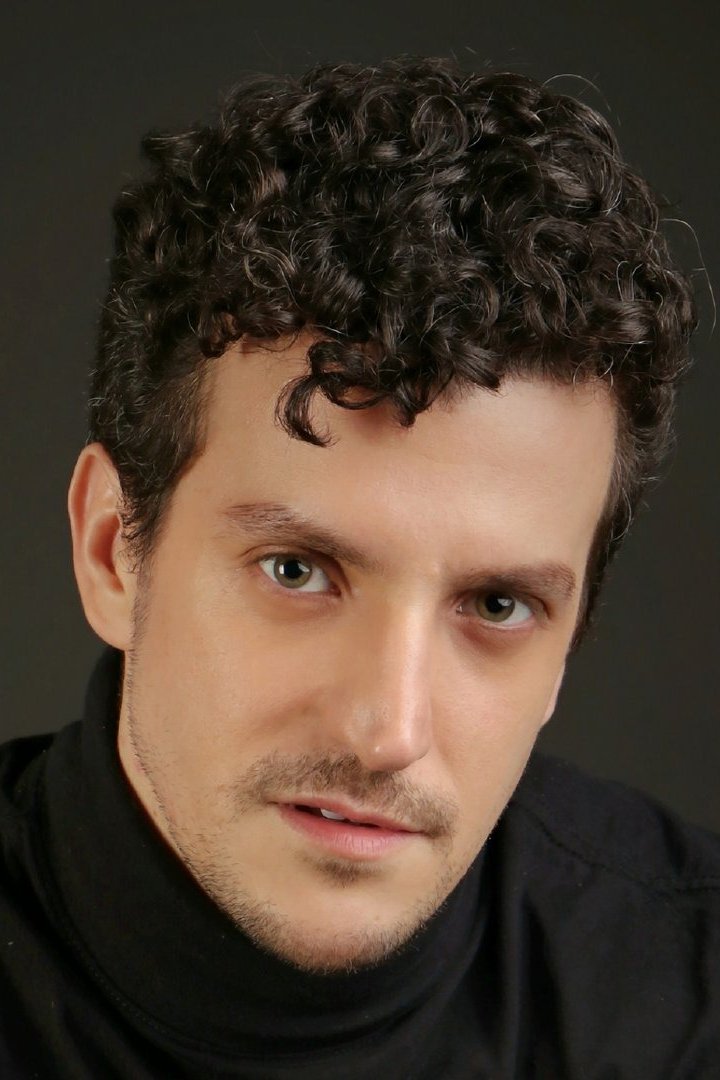 بازیگر Victor Grimoni  