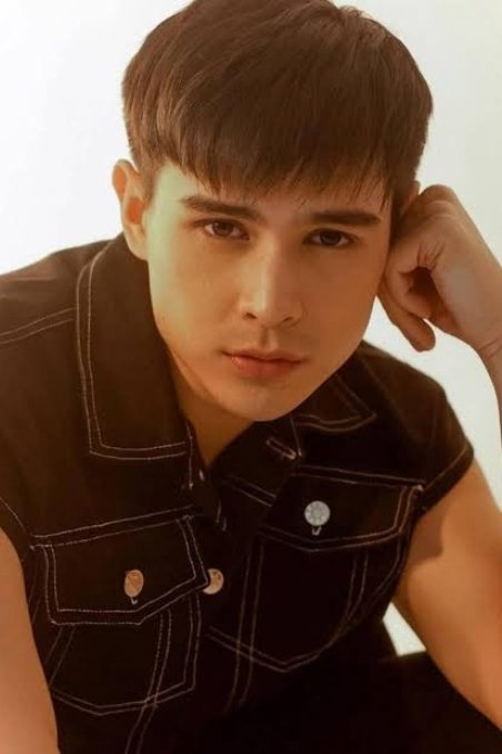 بازیگر Ralph De Leon  