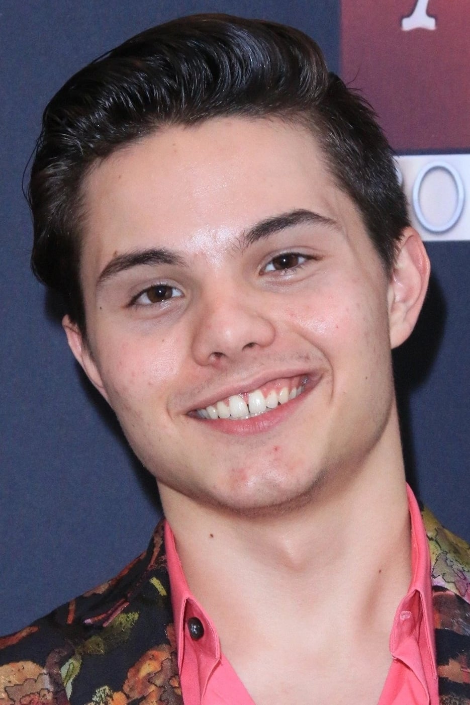 بازیگر Zach Callison  