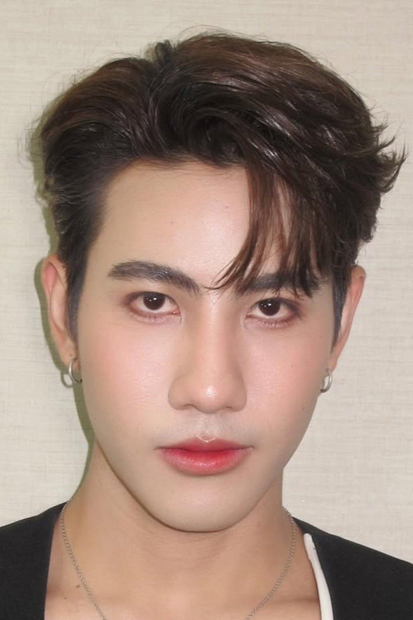 بازیگر ชาร์ค ธิติภาส คนว่อง  