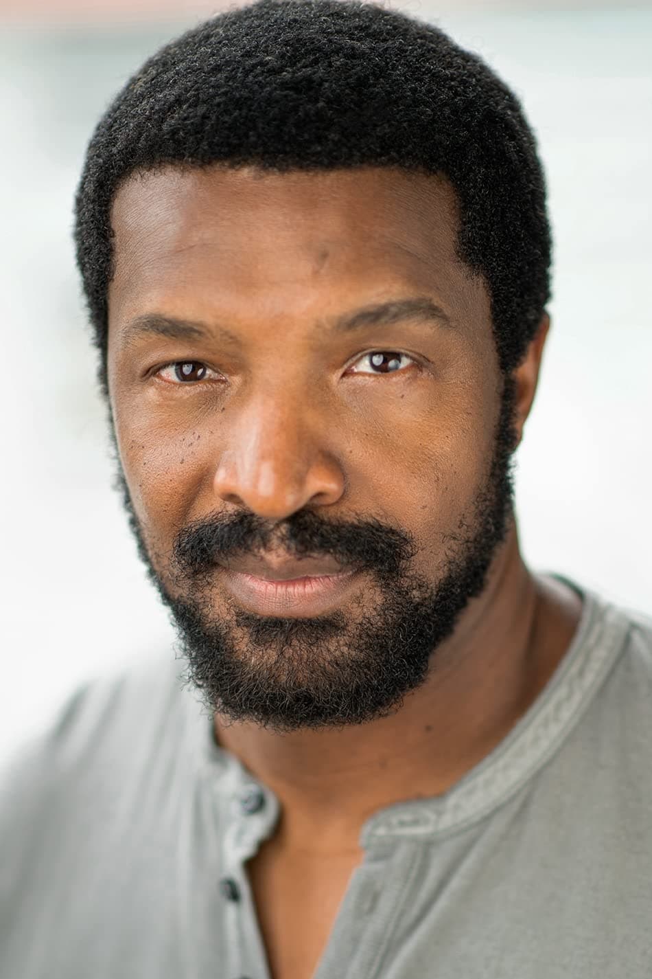 بازیگر Roger Cross  