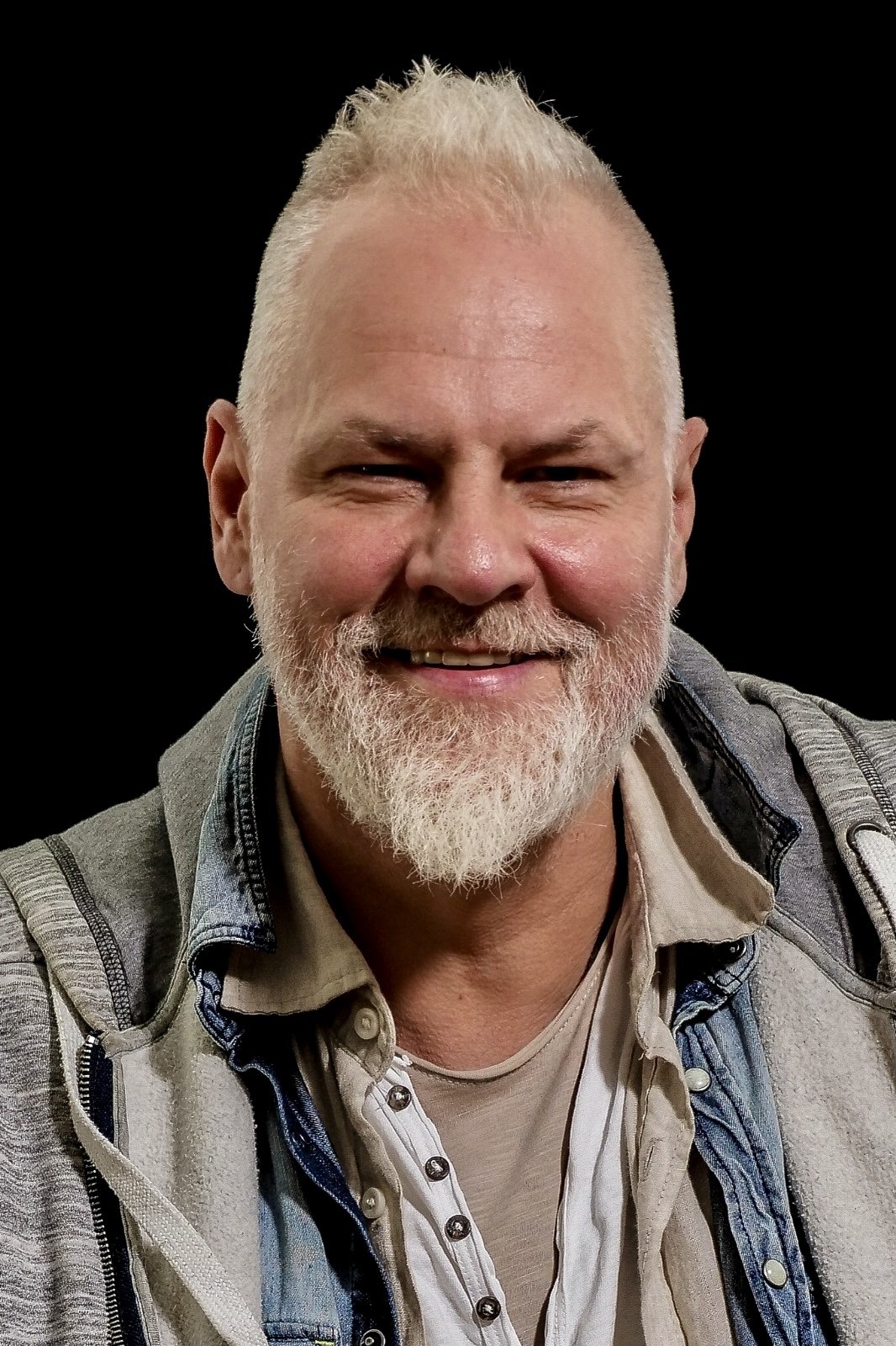 بازیگر Thorsten Kai Botenbender  