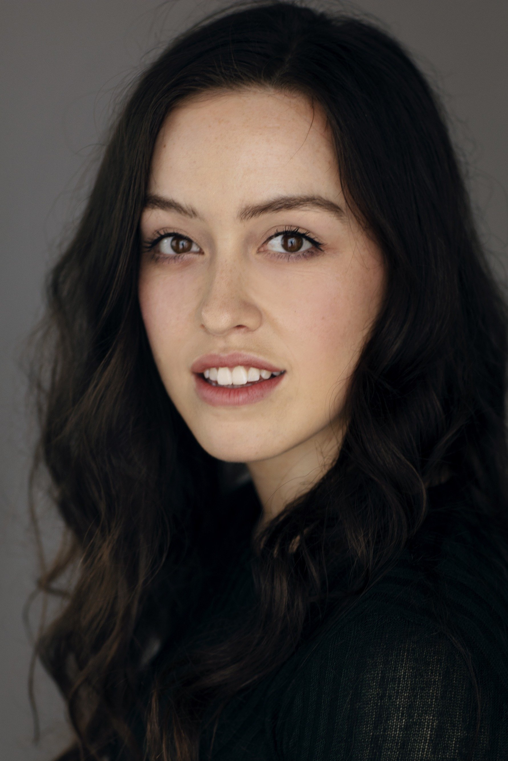 بازیگر Alex Tunui  