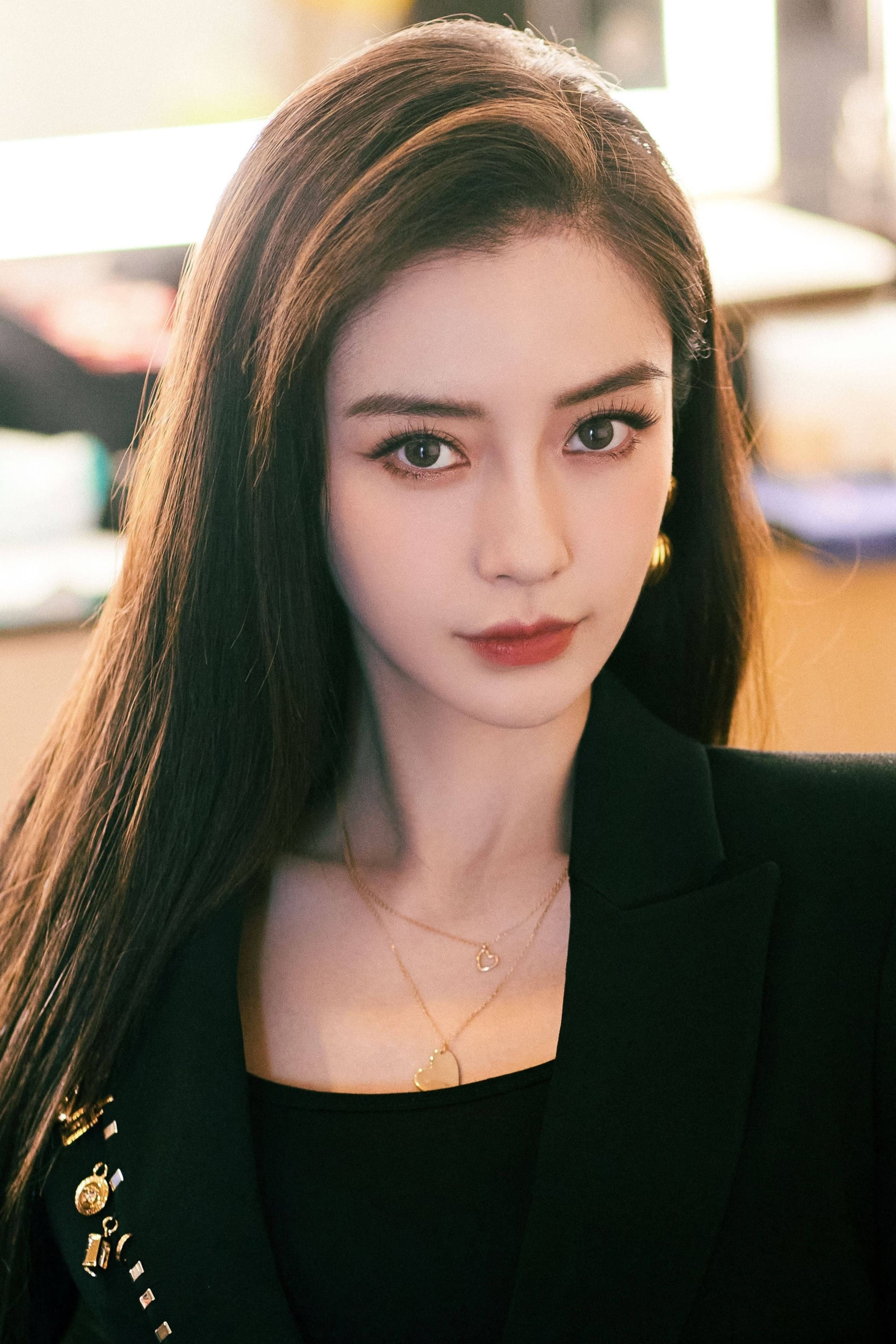 بازیگر AngelaBaby  