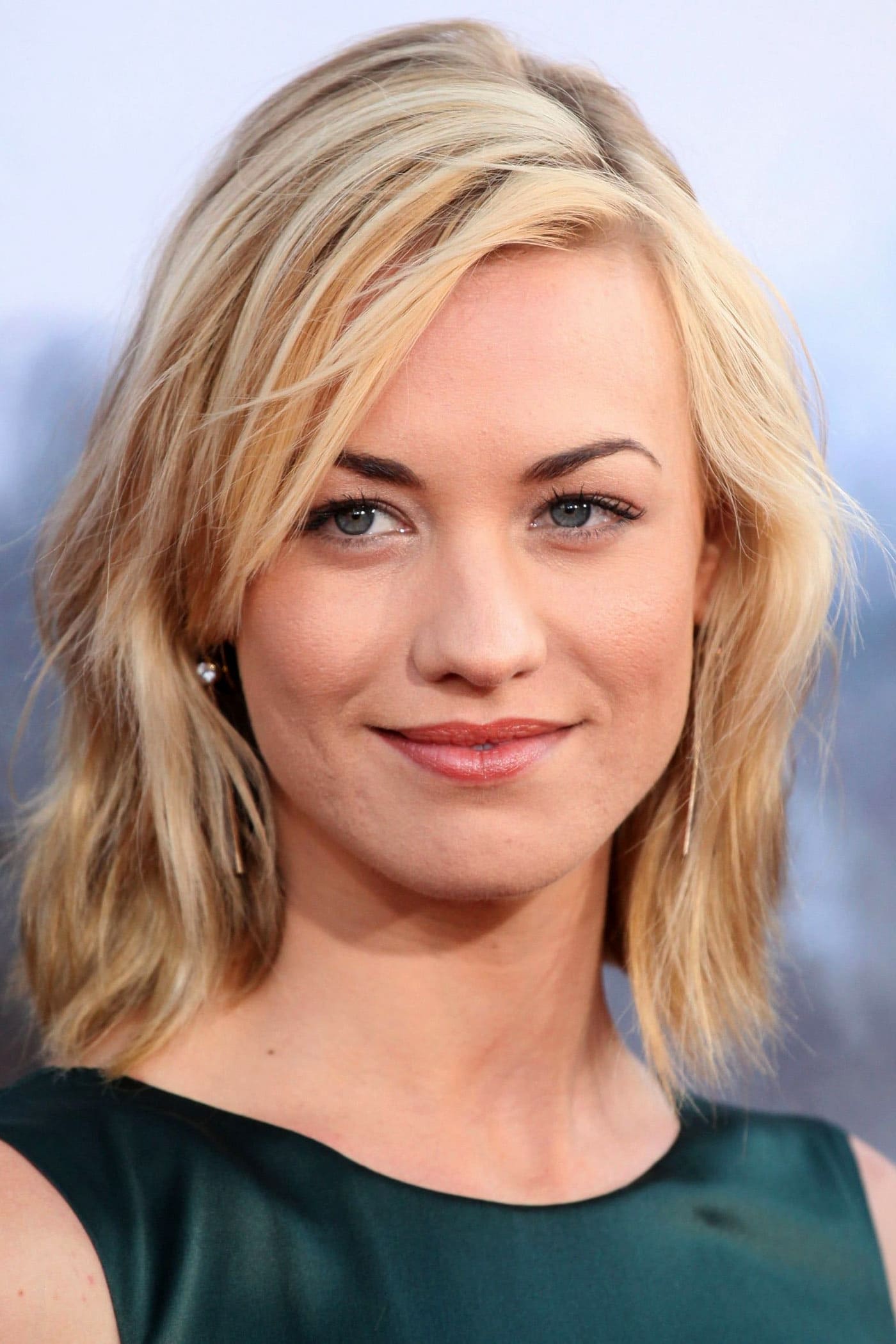 بازیگر Yvonne Strahovski  